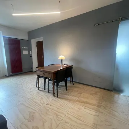 Porta Nuova Modern Apartamento *